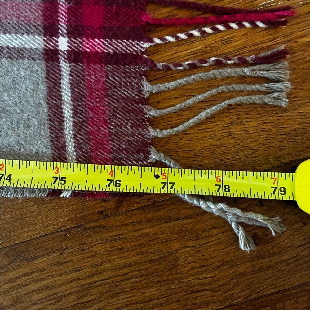 GAP Red and Tan Plaid Scarf - Picture 3 of 7